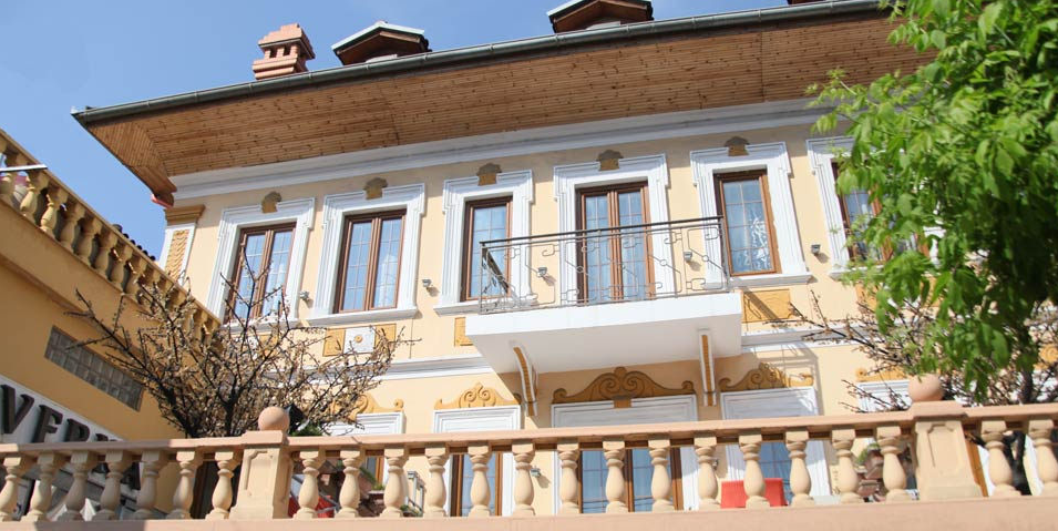 Hotel Villa Tafaj Tirana Extérieur photo