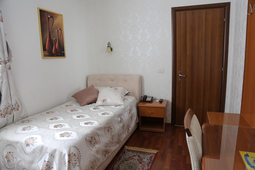 Hotel Villa Tafaj Tirana Extérieur photo