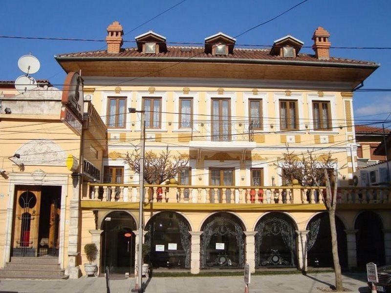 Hotel Villa Tafaj Tirana Extérieur photo