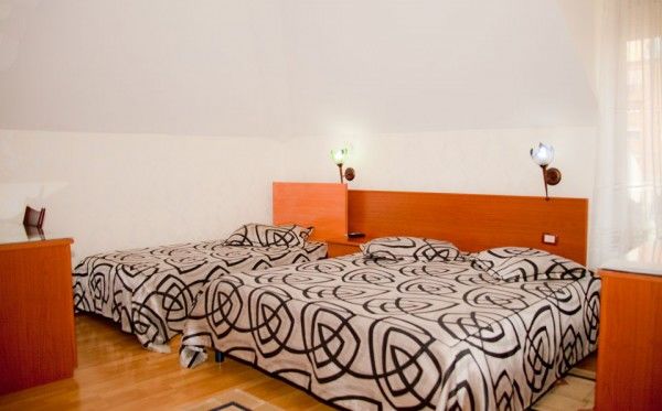 Hotel Villa Tafaj Tirana Extérieur photo