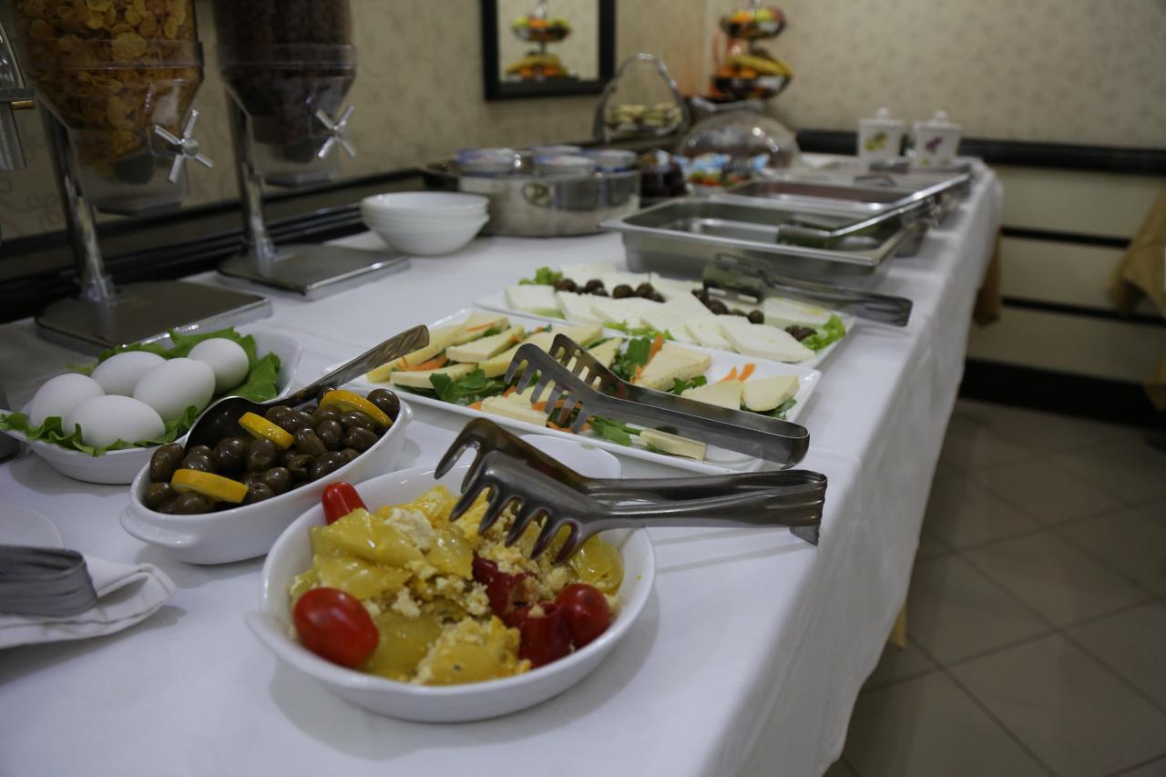 Hotel Villa Tafaj Tirana Extérieur photo
