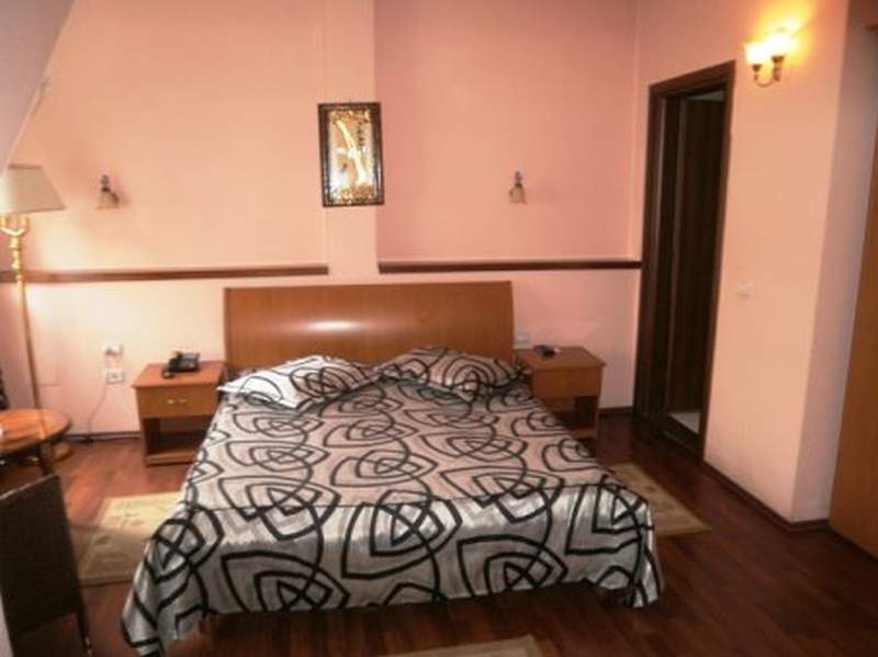 Hotel Villa Tafaj Tirana Extérieur photo
